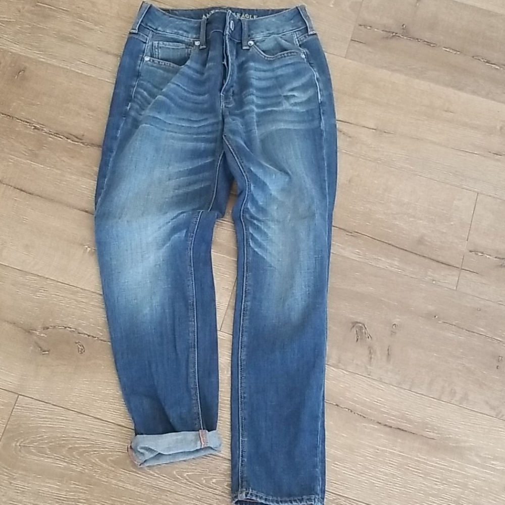 American Eagle Tomgirl jeans